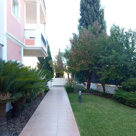 Amazing With Pool Apartman